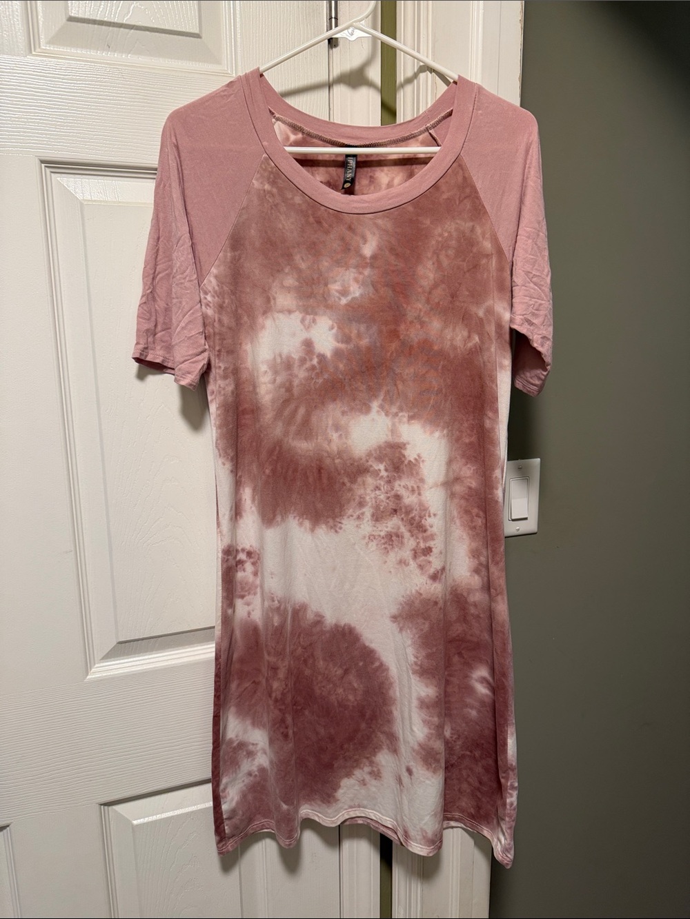 Piphany Women’s Midi Dress Size Medium Pink/Maroon/White Tie Dye